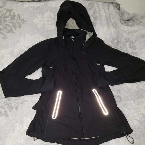Lululemon Jacket - Picture 2 of 12